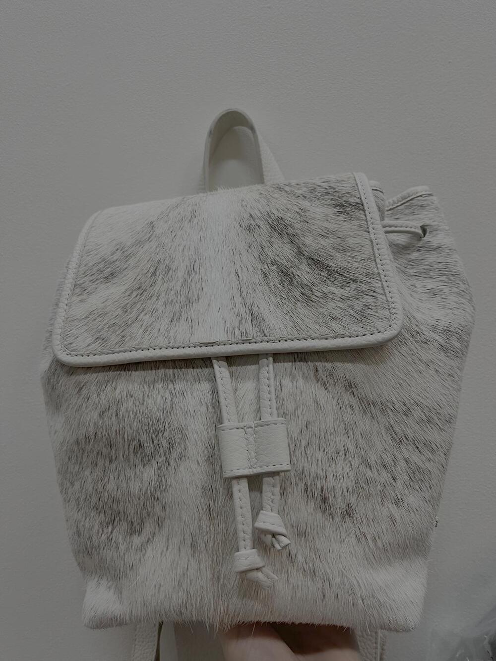 NEW GIGI phoebe haircalf backpack in ivory/grey